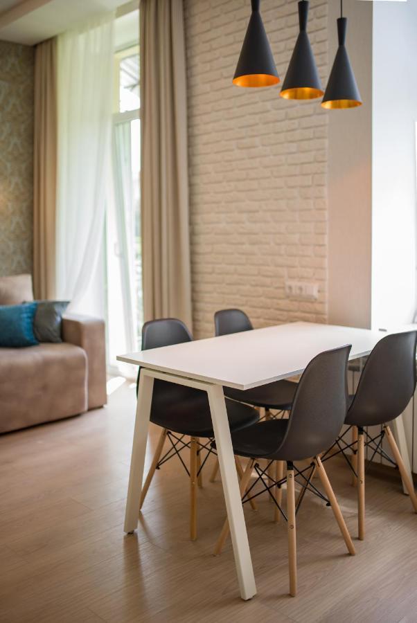 Modern Apartmeents Near Central Park Poltava Exteriör bild